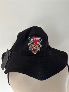 Ed Hardy Black Bucket Hat Love Runs Wild Tiger Patch